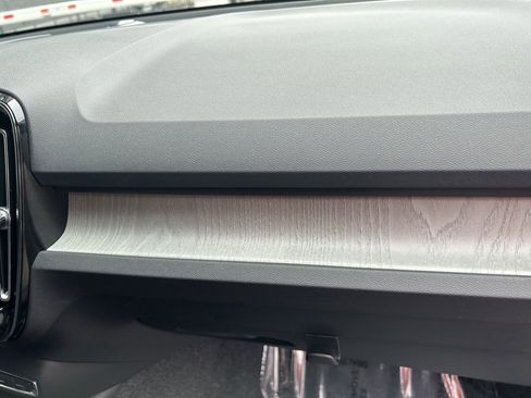 Certified 2025 Volvo XC40 B5 Plus w/ Climate Package image 24