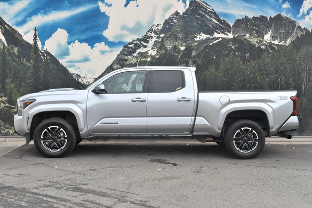 Certified 2024 Toyota Tacoma TRD Sport AWD/4WD image 7