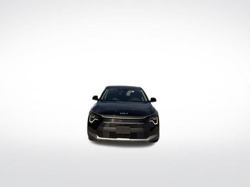Used 2023 Kia Niro LX FWD image 8