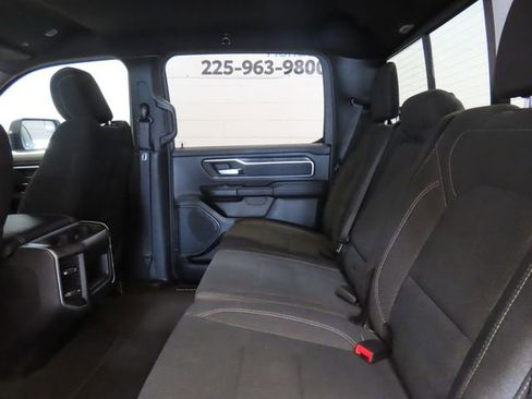 Used 2021 RAM 1500 Big Horn RWD image 32