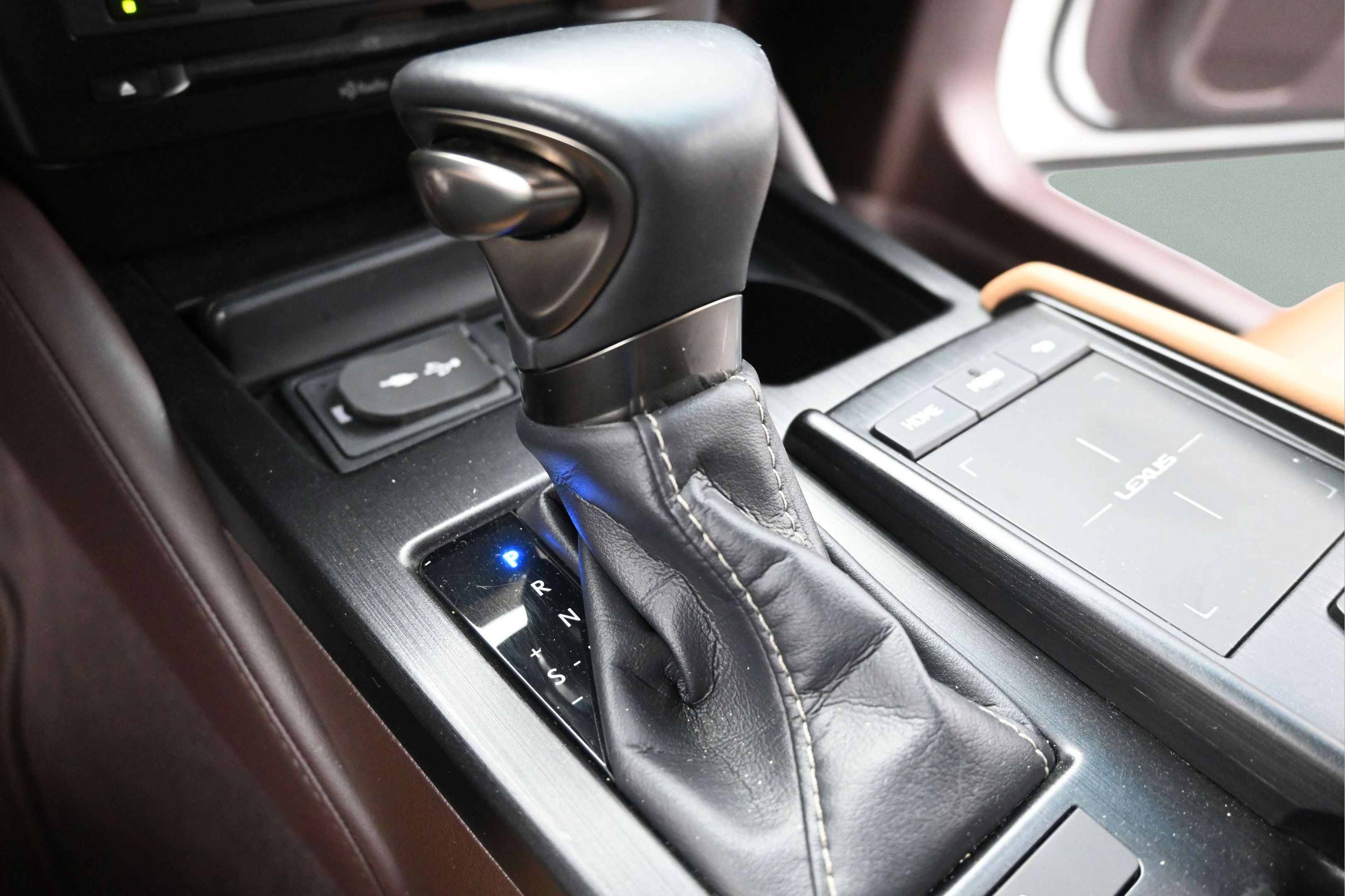 Used 2019 Lexus ES 350 w/ Premium Package FWD image 18