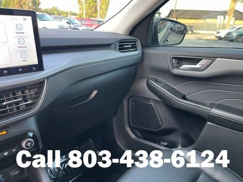 Used 2023 Ford Escape Platinum AWD/4WD image 26