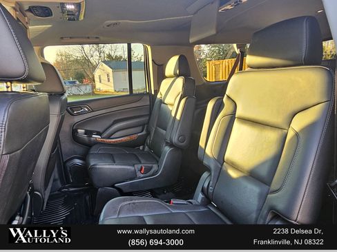 Used 2019 Chevrolet Suburban Premier image 13