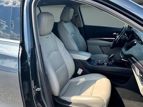 Used 2021 Cadillac XT4 Luxury w/ Cold Weather Package image 29