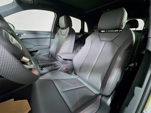 New 2025 Audi Q3 2.0T Premium Plus image 11