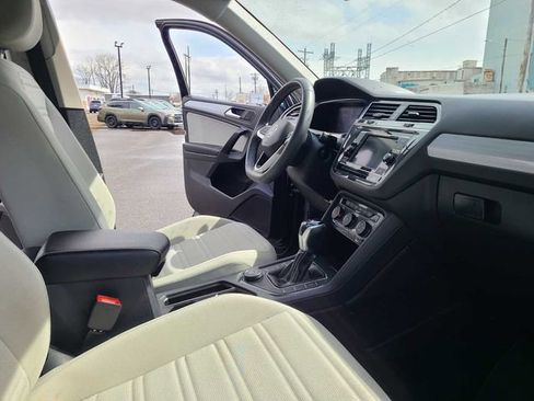 Used 2022 Volkswagen Tiguan S image 16