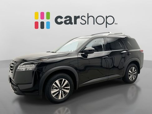 Used 2024 Nissan Pathfinder SL w/ Black Appearance Package AWD/4WD image 1