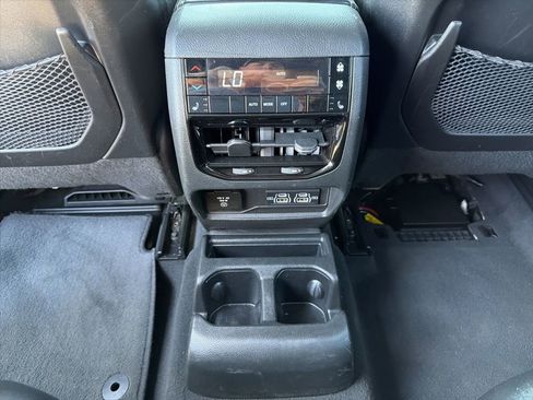 Used 2024 Jeep Grand Cherokee L Limited w/ Luxury Tech Group II AWD/4WD image 26