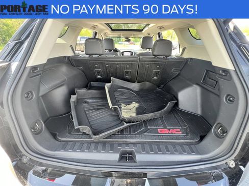 Used 2023 GMC Terrain Denali w/ LPO, Floor Liner Package AWD/4WD image 39