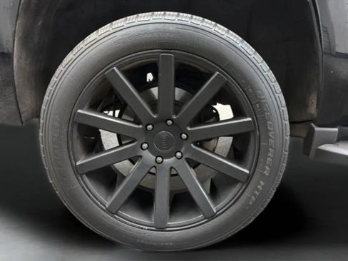 Used 2019 Chevrolet Tahoe LT RWD image 28