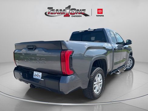 Used 2022 Toyota Tundra SR5 w/ SR5 Convenience Package AWD/4WD image 6