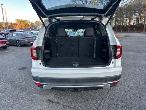 Used 2021 Honda Pilot Touring image 18
