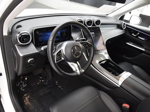 Certified 2024 Mercedes-Benz GLC 300 image 20