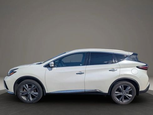 Used 2021 Nissan Murano Platinum image 2