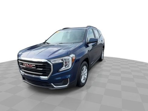 Certified 2023 GMC Terrain SLE w/ Driver Convenience Package FWD image 4