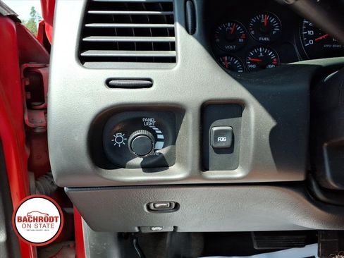 Used 2004 Chevrolet Monte Carlo SS w/ Preferred Equipment Group FWD image 18