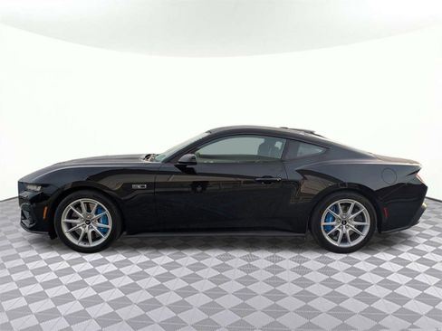 Used 2024 Ford Mustang GT Premium image 6