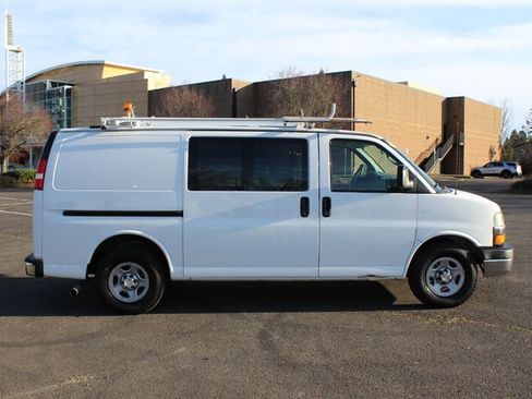 Used 2007 Chevrolet Express 1500 AWD image 5