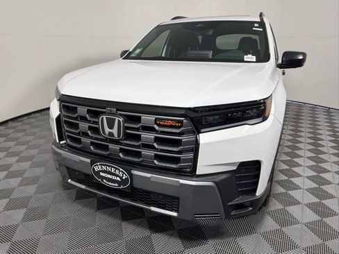 New 2026 Honda Pilot TrailSport image 2