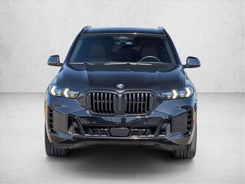 Certified 2025 BMW X5 sDrive40i w/ M Sport Package RWD image 2