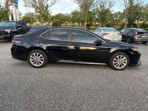 Used 2023 Toyota Camry LE image 6
