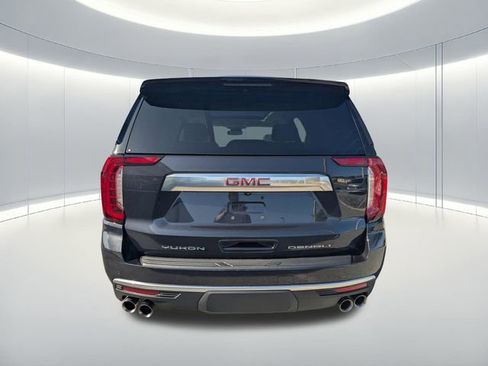 Used 2024 GMC Yukon Denali w/ LPO, Floor Liner Package AWD/4WD image 9