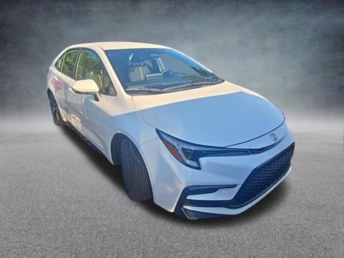 Used 2025 Toyota Corolla SE FWD image 8