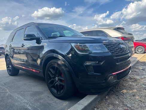 Used 2018 Ford Explorer Sport w/ Equipment Group 401A AWD/4WD image 2