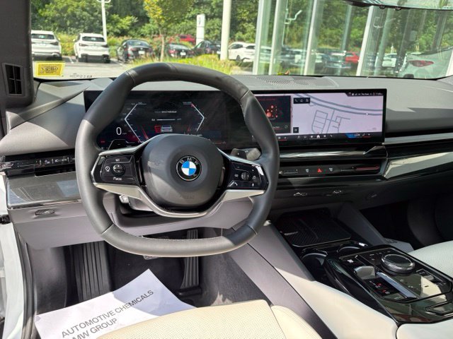 Certified 2024 BMW 530i xDrive w/ Premium Package AWD/4WD image 12