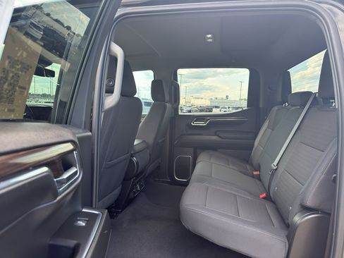 Used 2024 Chevrolet Silverado 1500 RST w/ Redline Edition AWD/4WD image 31