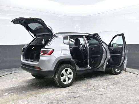 Used 2020 Jeep Compass Latitude image 46