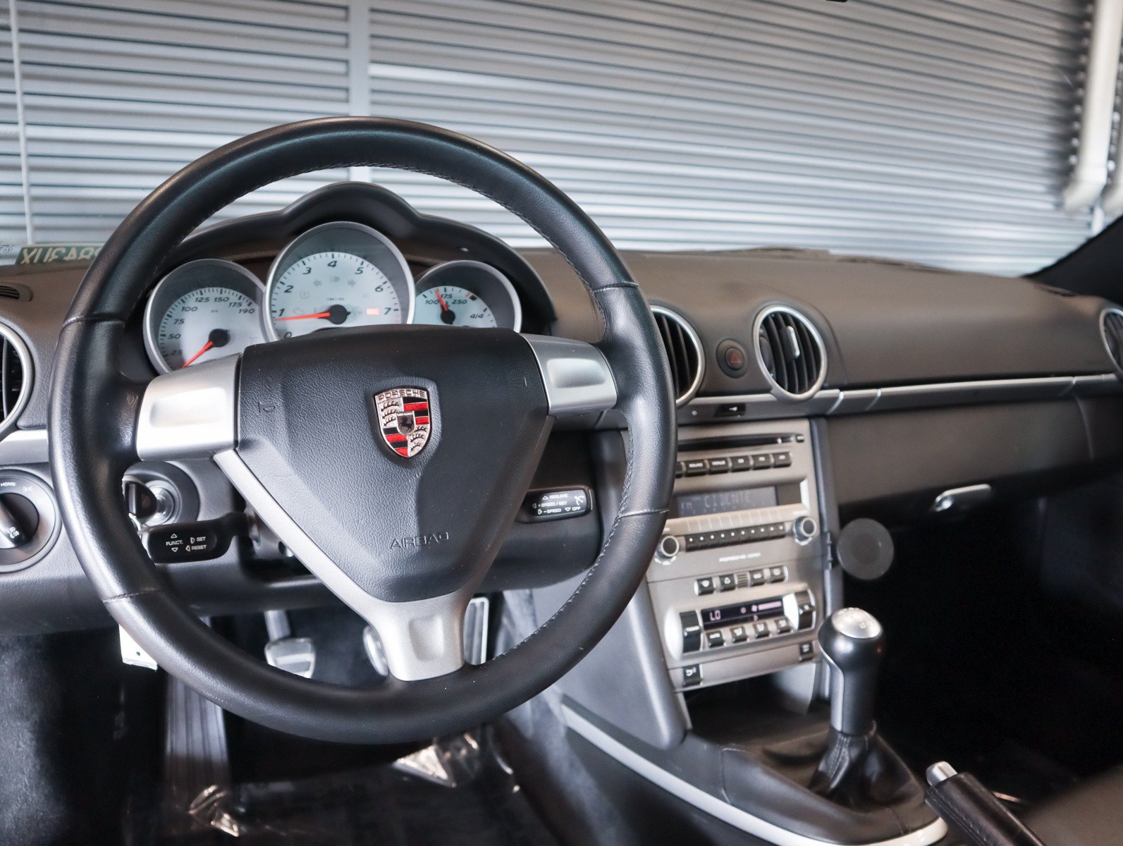Used 2006 Porsche Cayman S RWD image 13