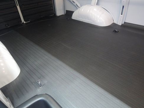 New 2026 Chevrolet Express 2500 Work Van w/ Driver Convenience Package image 30