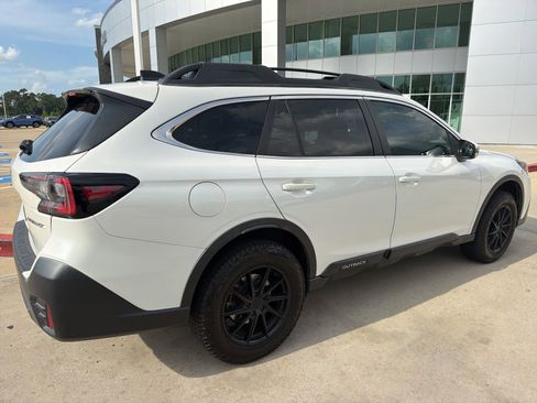 Used 2021 Subaru Outback Premium AWD/4WD image 4