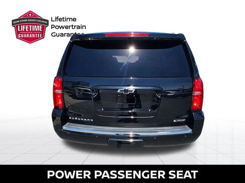 Used 2018 Chevrolet Suburban Premier AWD/4WD image 10