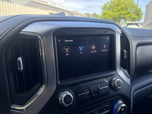 Used 2019 GMC Sierra 1500 SLT w/ SLT Premium Plus Package AWD/4WD image 20