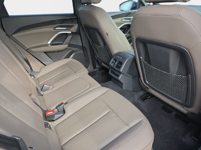 Used 2025 Audi Q5 Premium w/ Convenience Package AWD/4WD image 13