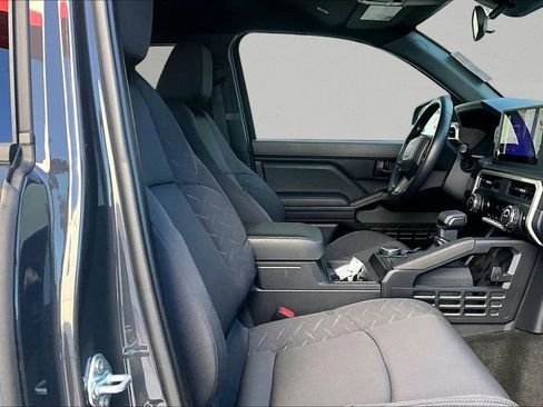 Certified 2025 Toyota Tacoma SR image 24