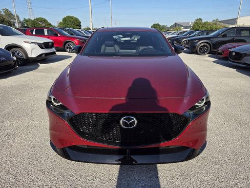 New 2026 MAZDA MAZDA3 Hatchback w/Premium Plus Pkg AWD/4WD image 17