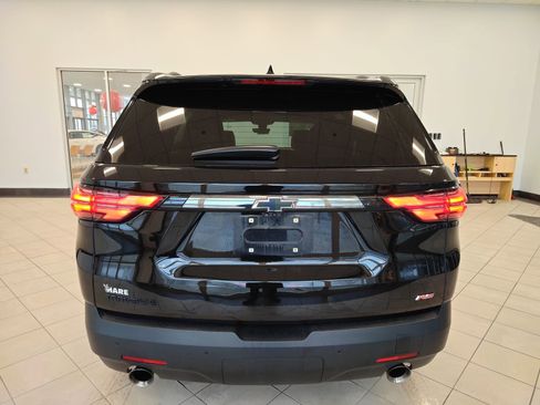 Used 2022 Chevrolet Traverse RS image 4