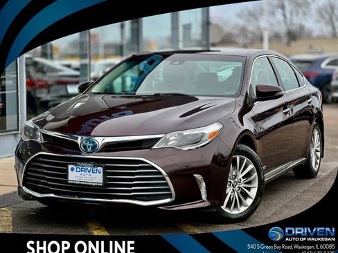 Used 2018 Toyota Avalon Limited image 1