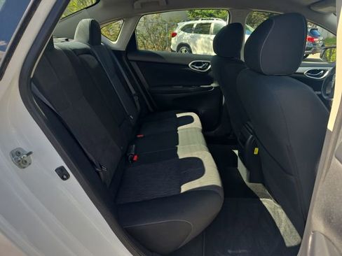 Used 2015 Nissan Sentra SV w/ Navigation Package image 12