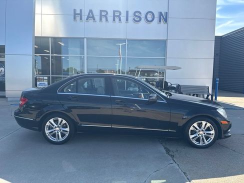 Used 2013 Mercedes-Benz C 300 4MATIC Sedan image 4