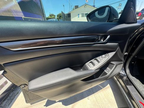 Used 2021 Honda Accord Sport Special Edition image 10