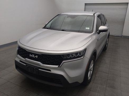 Used 2022 Kia Sorento LX FWD image 15