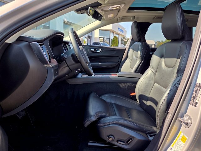 Certified 2023 Volvo XC60 B5 Ultimate FWD image 10
