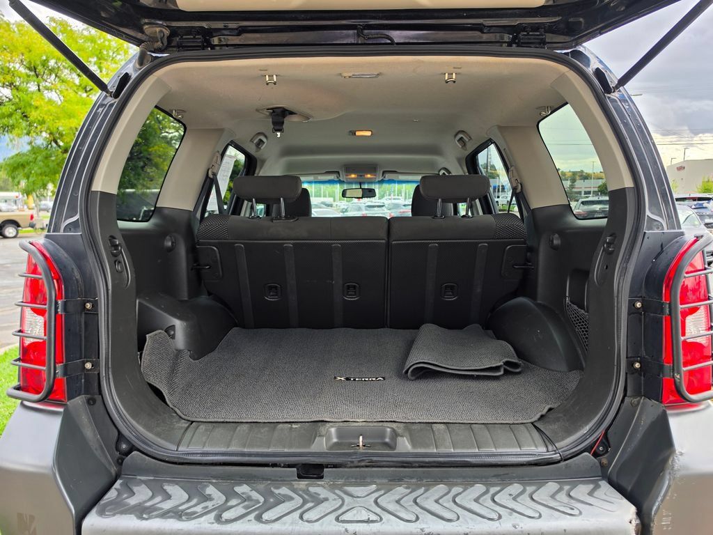 Used 2011 Nissan Xterra PRO-4X AWD/4WD image 12