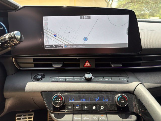 New 2025 Hyundai Elantra SEL FWD image 23