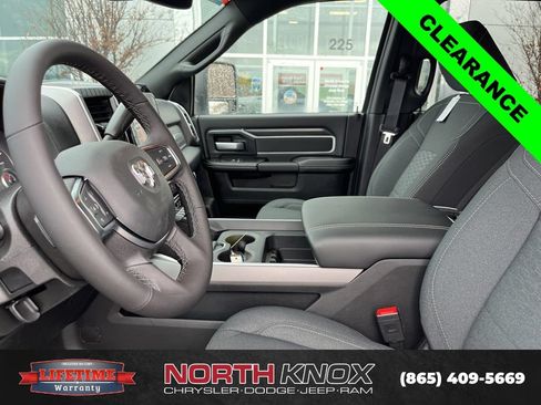 New 2026 RAM 2500 Big Horn AWD/4WD image 3