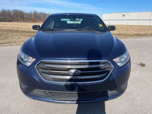 Used 2016 Ford Taurus SEL w/ Equipment Group 201A image 2